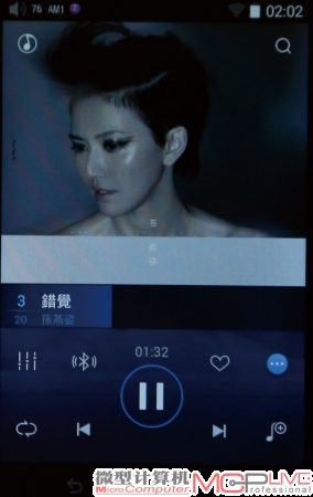 FiiO Music中的播放界面，功能丰富，操作上手容易。